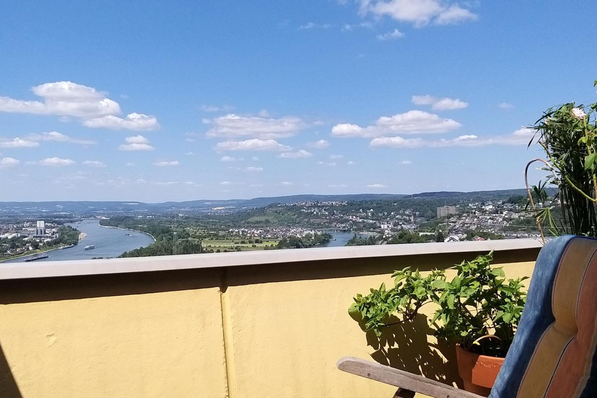 Rheinblick Am Rheinsteig Zur Festung Ehrenbreitstein Mit Balkon Und Sauna Urbar  Exterior photo